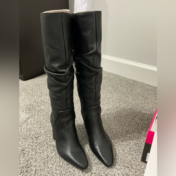 Vince Camuto Black Heeled Chelsey Boots - Picture 9 of 11